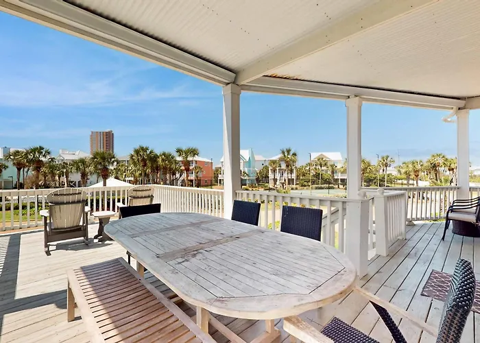 View W Community Outdoor Pool Sun Deck & Private Holiday home *